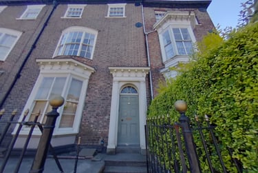 2 bed flat, Holgate Road, City Centre, York, YO244AA - Image 1