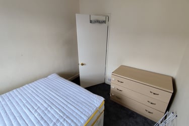 2 bed flat, Holgate Road, City Centre, York, YO244AA - Image 4