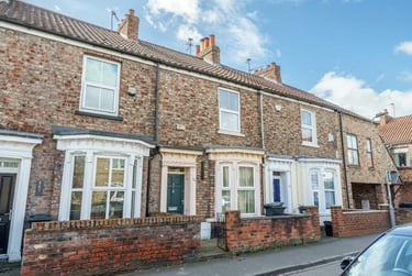 4 bed house, Lowther Street, The Groves, York, YO317LZ - Image 1