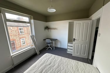 5 bed house, Thief Lane, Layerthorpe, York, YO103HT - Image 2