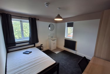 12 bed house, Hull Road, Layerthorpe, York, YO103JX - Image 1