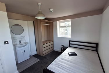 12 bed house, Hull Road, Layerthorpe, York, YO103JX - Image 2