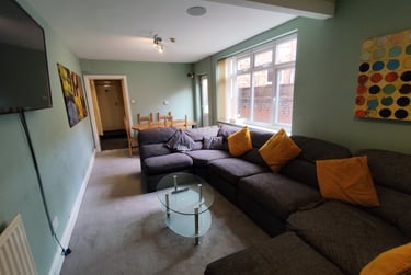 2 bed house, Melbourne Street, Fishergate, York, YO105AQ - Image 1