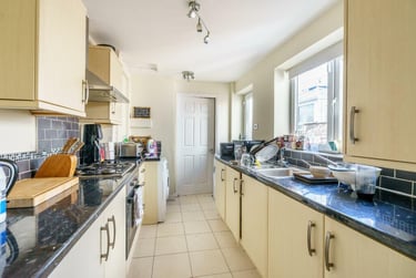 4 bed house, Lowther Street, The Groves, York, YO317LZ - Image 2