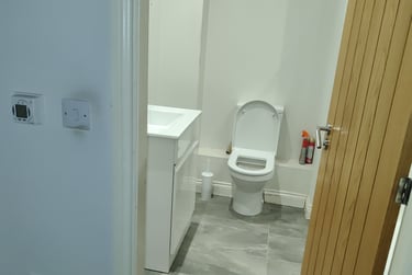 2 bed flat, Fulford Road, Grange Garth, York, YO104BD - Image 2