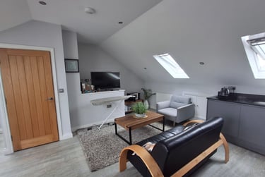 2 bed flat, Fulford Road, Grange Garth, York, YO104BD - Image 2