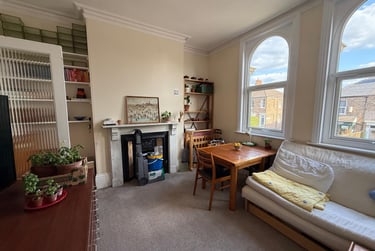 2 bed flat, Heslington Road, Fishergate, York, YO105AU - Image 3