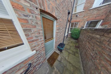 4 bed house, Alma Terrace, Grange Garth, York, YO104DQ - Image 2