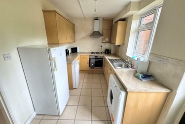 4 bed house, Sixth Avenue, Tang Hall, York, YO310UT - Image 4