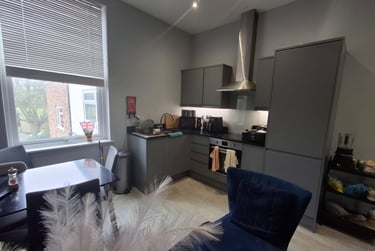 2 bed flat, Fulford Road, Grange Garth, York, YO104BD - Image 7