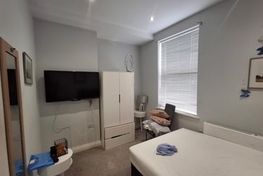 2 bed flat, Fulford Road, Grange Garth, York, YO104BD - Image 9