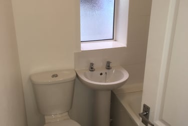 2 bed flat, High Street, Near university, Portsmouth, PO12HS - Image 13