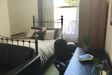 2 bed flat, Sydenham Villas Road, City Centre, Cheltenham, GL526DZ - Image 4