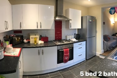 5 bed house, Calton Avenue, Mossley Hill, Liverpool, L181EL - Image 1