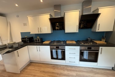 7 bed house, Greenbank Road, Sefton Park, Liverpool, L181HG - Image 1