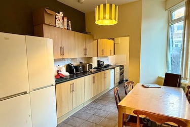 6 bed house, Beechbank Road, Sefton Park, Liverpool, L181HT - Image 1