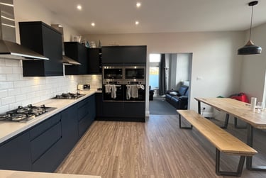 7 bed flat, Smithdown road, Wavertree, Liverpool, L155AJ - Image 2