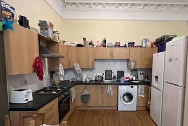 7 bed flat, Greenbank Drive, Sefton Park, Liverpool, L171AN - Image 2