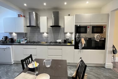 6 bed house, Hollybank Road, Sefton Park, Liverpool, L181HP - Image 1