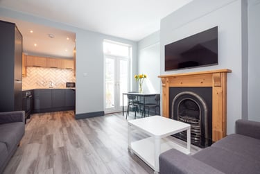 3 bed house, Thornton Road, Rusholme, Manchester, M147NS - Image 2