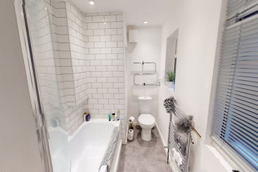 2 bed flat, Wooler Street, Southwark, London, SE172EF - Image 2