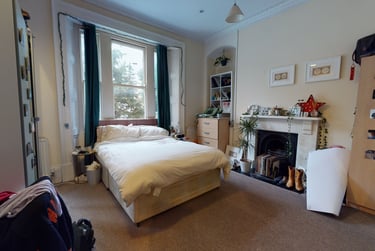 3 bed flat, Trafalgar Avenue, Southwark, London, SE156NP - Image 1