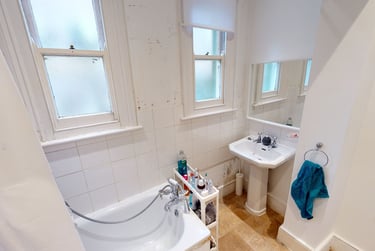 3 bed flat, Mount Nod Road, Tulse Hill, London, SW162LL - Image 6