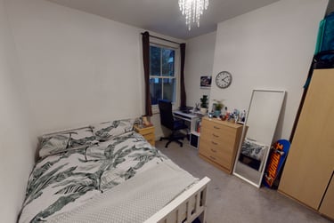 2 bed flat, Wooler Street, Southwark, London, SE172EF - Image 3