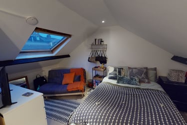 3 bed flat, Thorparch Road, Stockwell, London, SW84SX - Image 3