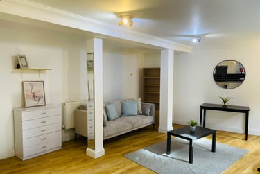 1 bed flat, 123 Queens Rd, Southwark, London, SE152EZ - Image 3