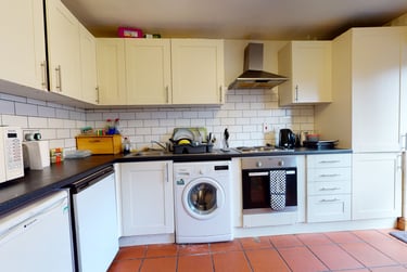 3 bed flat, Potier Street, Elephant & Castle, London, SE14UX - Image 6