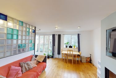 3 bed flat, Vestry Mews, Camberwell, London, SE58NS - Image 2