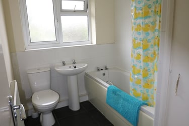 3 bed flat, Shaftesbury Road, St Stephens, Canterbury, CT27LF - Image 2