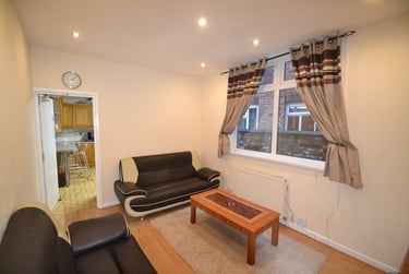 5 bed house, Dickenson Road, Longsight, Manchester, M130NR - Image 3