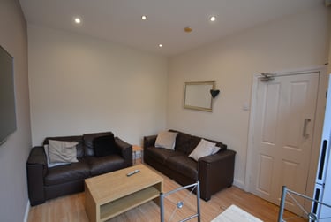 5 bed house, Denison Road, Victoria Park, Manchester, M145PB - Image 1