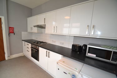 6 bed house, Milverton Road, Victoria Park, Manchester, M145PJ - Image 8