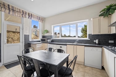 7 bed house, b Ford Park Road, Mutley, Plymouth, PL46RD - Image 4