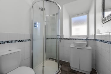 2 bed house, R/O Waterloo Street, North hill, Plymouth, PL48LY - Image 11