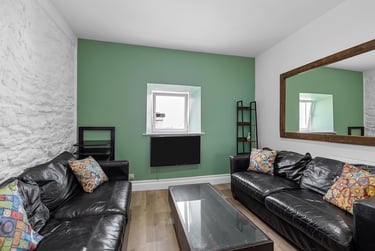 2 bed house, R/O Waterloo Street, North hill, Plymouth, PL48LY - Image 3