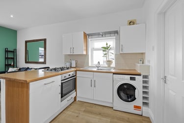 2 bed house, R/O Waterloo Street, North hill, Plymouth, PL48LY - Image 5