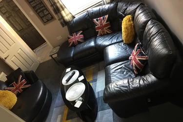 4 bed house, Leek Road, Shelton, Stoke, ST42BW - Image 2