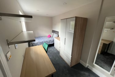 6 bed house, Thornton Road, Shelton, Stoke, ST42BD - Image 14