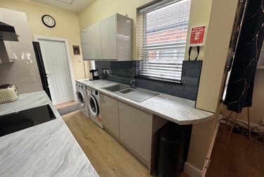 3 bed house, Carlton Road, Shelton, Stoke, ST42BG - Image 4