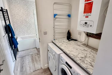 5 bed house, Spencer Road, Shelton, Stoke, ST42BE - Image 4