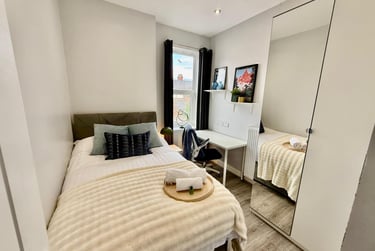 5 bed house, Spencer Road, Shelton, Stoke, ST42BE - Image 8