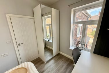 5 bed house, Spencer Road, Shelton, Stoke, ST42BE - Image 9