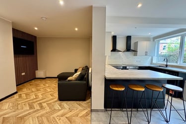 6 bed house, Beeston Road, Dunkirk, Nottingham, NG72JQ - Image 1