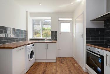 4 bed house, Sturgeon Avenue, Clifton, Nottingham, NG118HD - Image 4