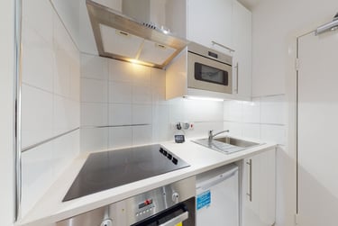 1 bed studio, Blenheim Gardens, Brondesbury Park, London, NW24NS - Image 5
