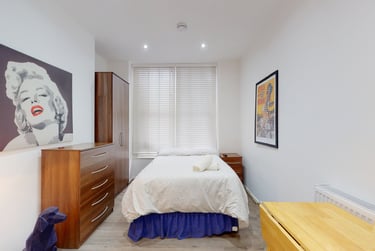 1 bed studio, Blenheim Gardens, Brondesbury Park, London, NW24NS - Image 1